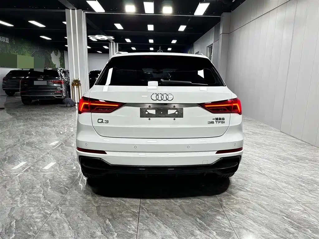 Audi Q3 2022 35 TFSI Fashion Dynamic фото 5