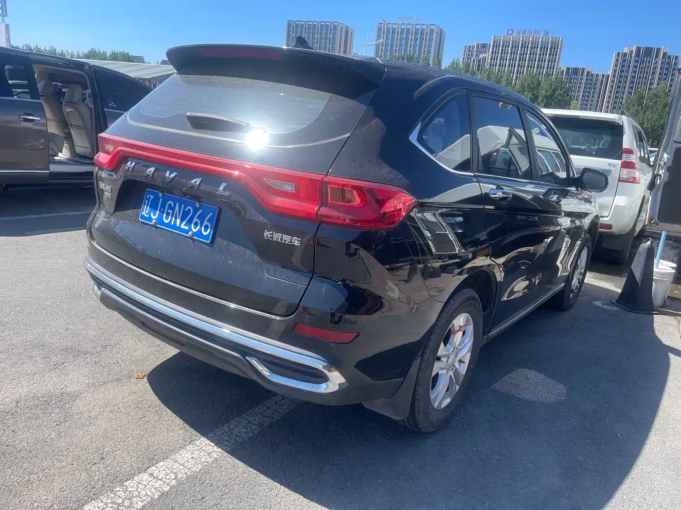 Haval M6 2021 PLUS 1.5T DCT Luxury Smart Connect фото 2