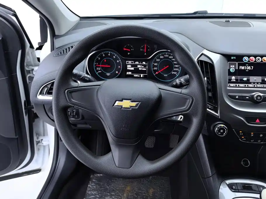 Chevrolet Cruze 2018 2018 320 Manual Pioneer Edition