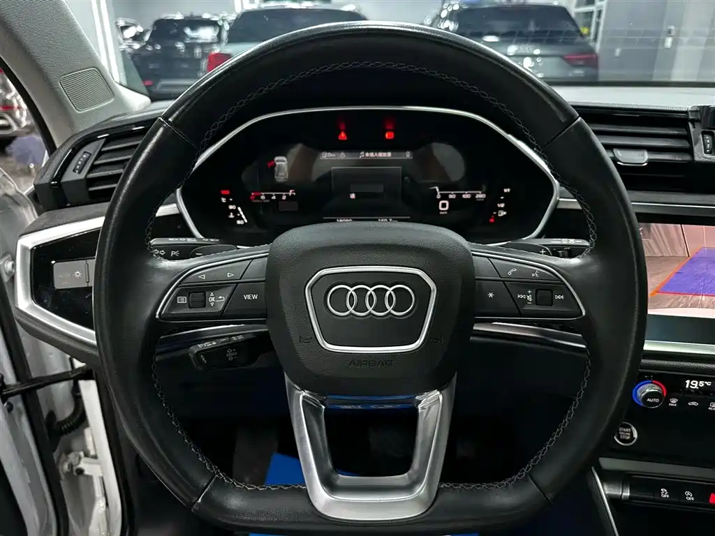 Audi Q3 2022 35 TFSI Fashion Dynamic фото 13
