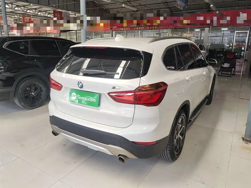 BMW X1 2016 sDrive18Li Luxury Model фото 7