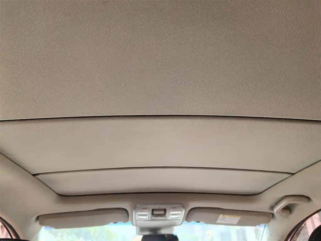 Photo 20 - Geely Emgrand GS