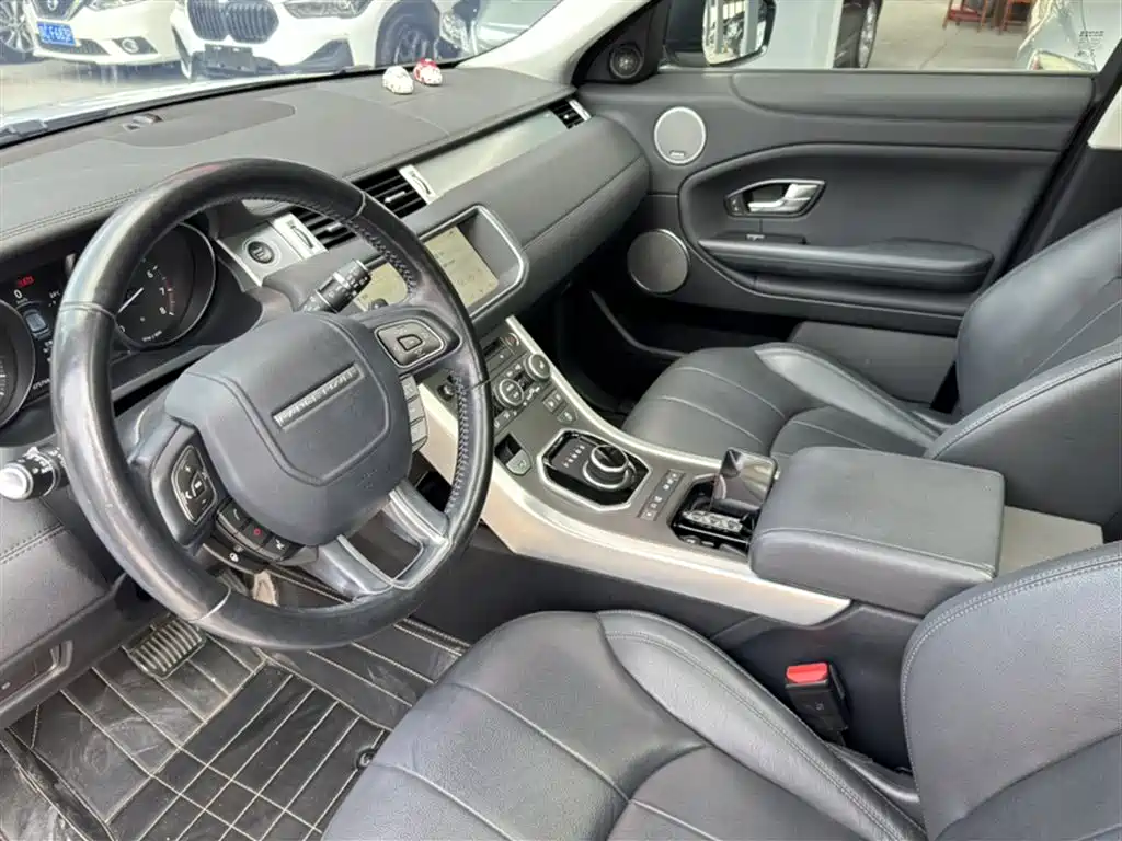 Land Rover Range Rover Evoque 2018 240PS SE Smart Edition фото 18