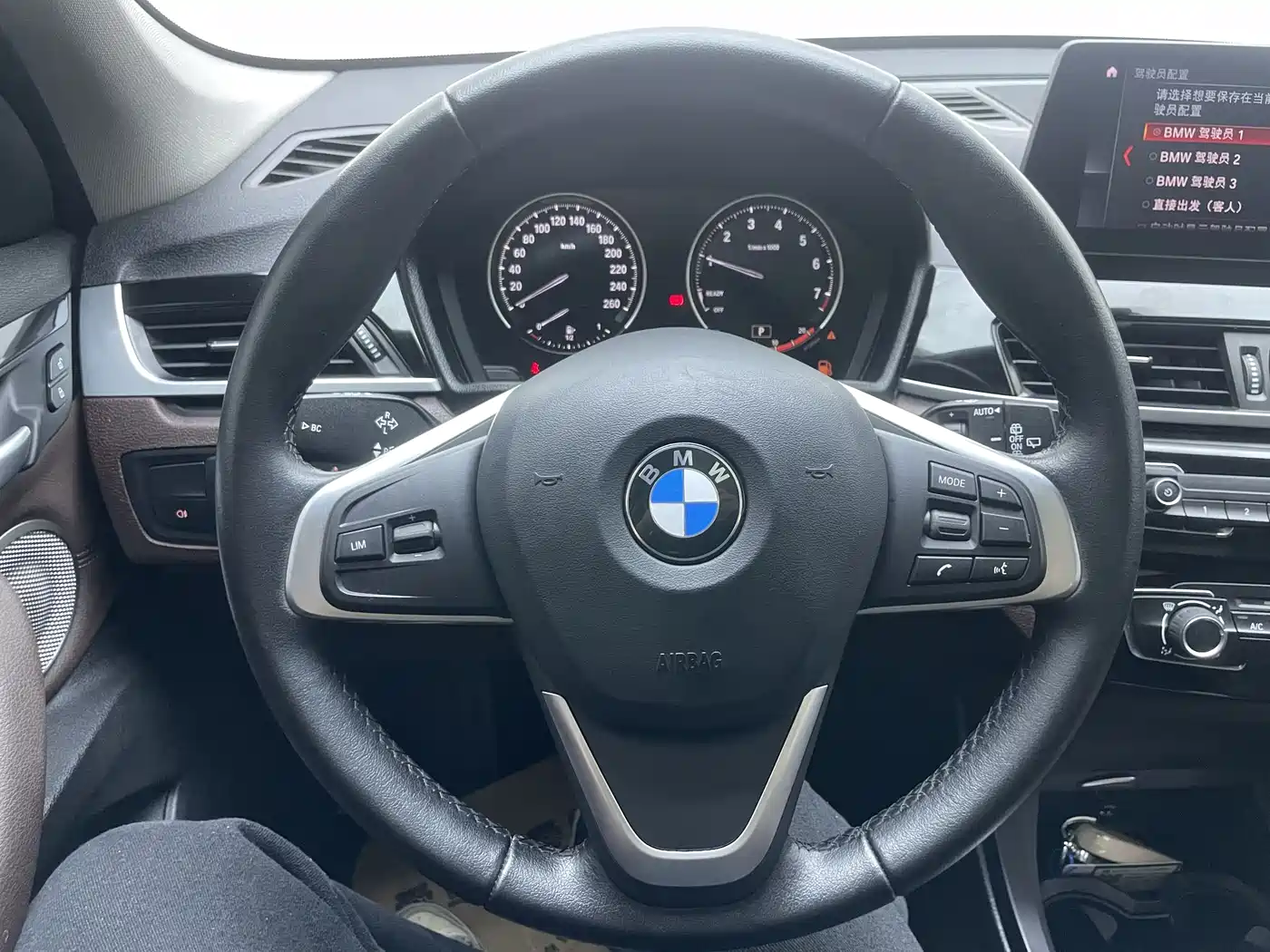 BMW X1 2022 sDrive20Li Fashion фото 17
