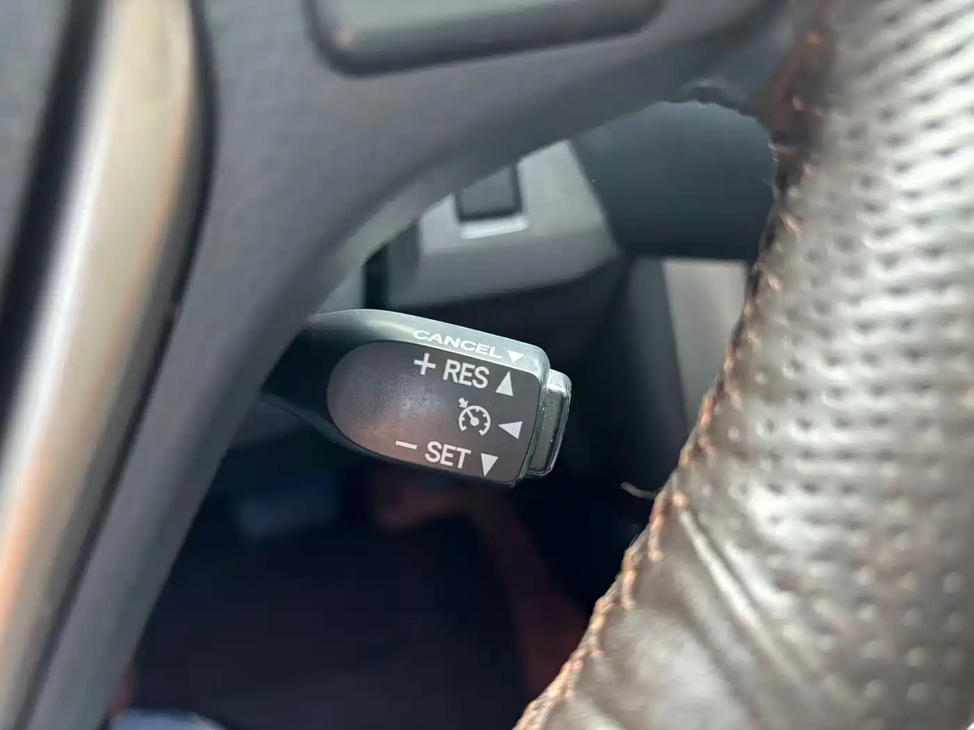 Toyota RAV4 Rongfang 2013 2.0L CVT 4WD Pioneer фото 17