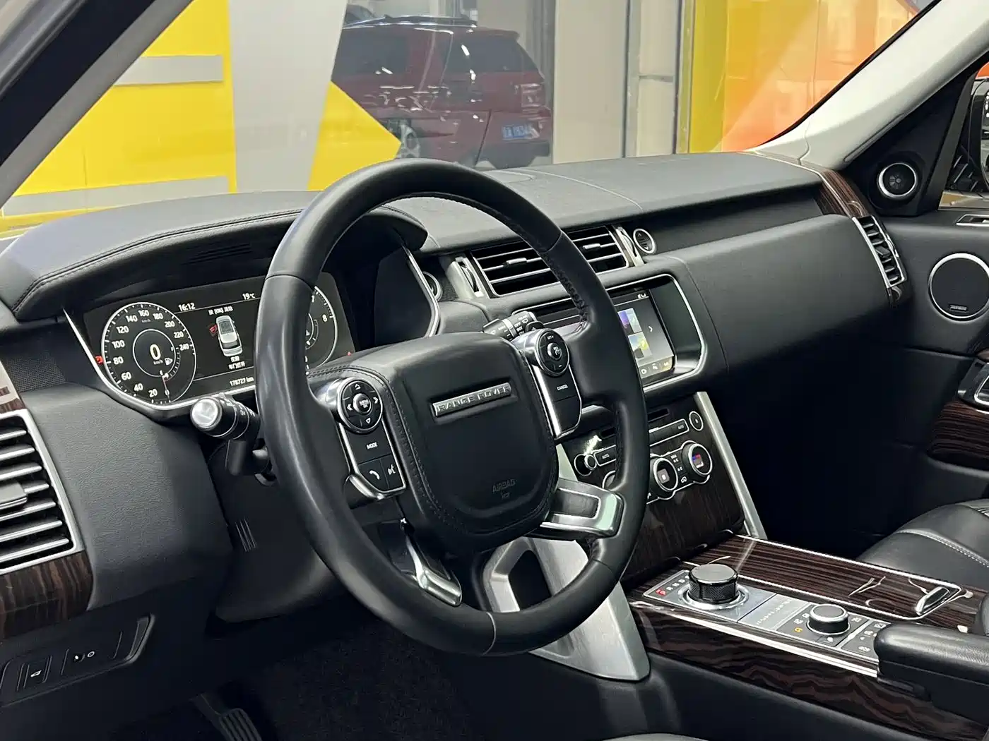 Land Rover Range Rover 2017 3.0 SC V6 Vogue фото 8