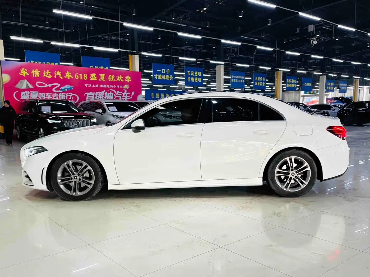 Mercedes-Benz A-Class 2020 A 180 L Sport Sedan фото 5