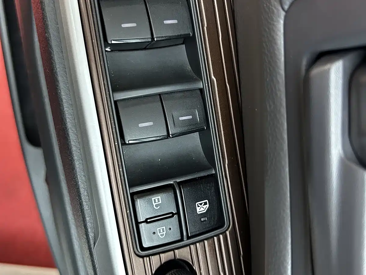 Toyota Granvia 2024 2024 2.5L Hybrid Luxury