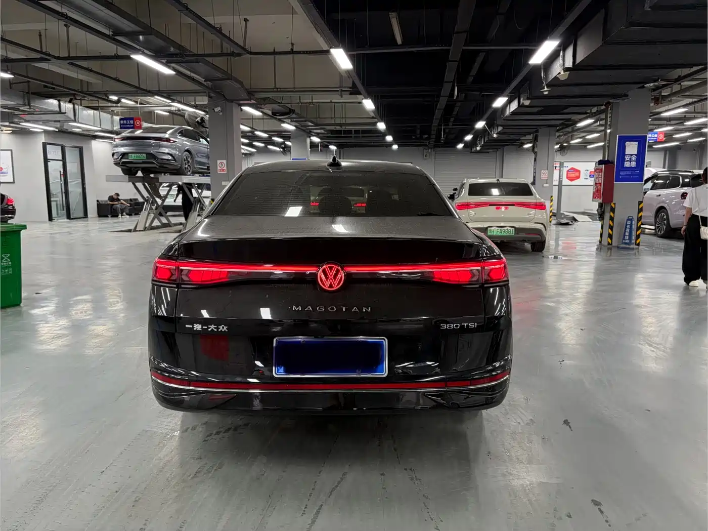 Volkswagen Magotan 2026 2026 Model 380TSI DSG Premium Edition Damai Package