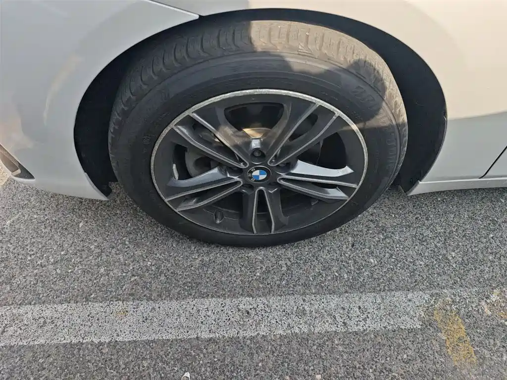BMW 2 Series Touring 2018 218i M Sport Package фото 23