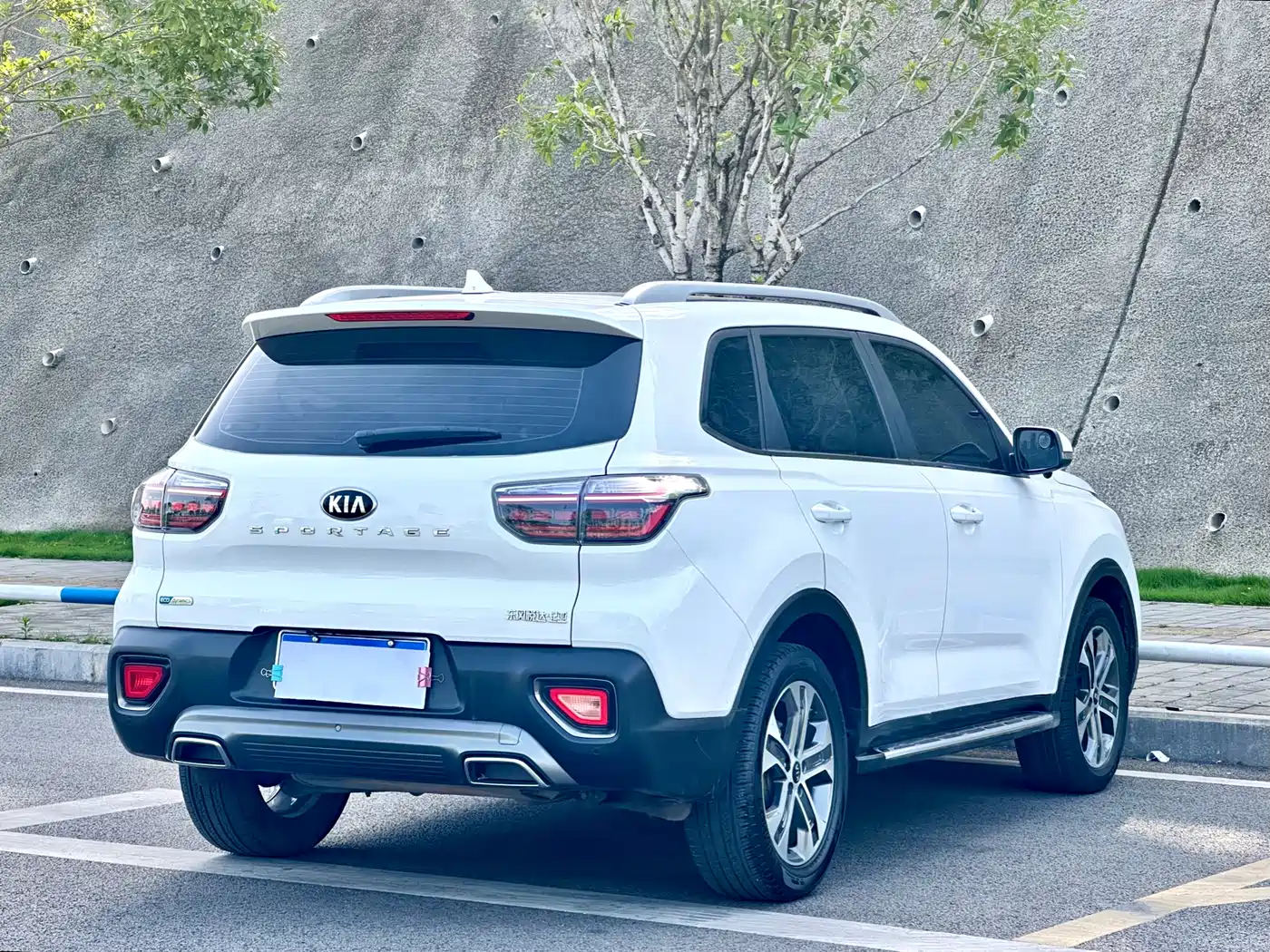 Kia Sportage 2019 2.0L Automatic Smart Luxury Edition фото 16