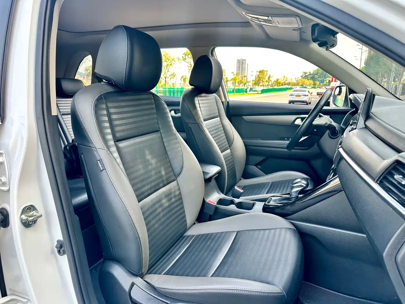 Kia Sportage 2019 2.0L Automatic Smart Luxury Edition фото 25
