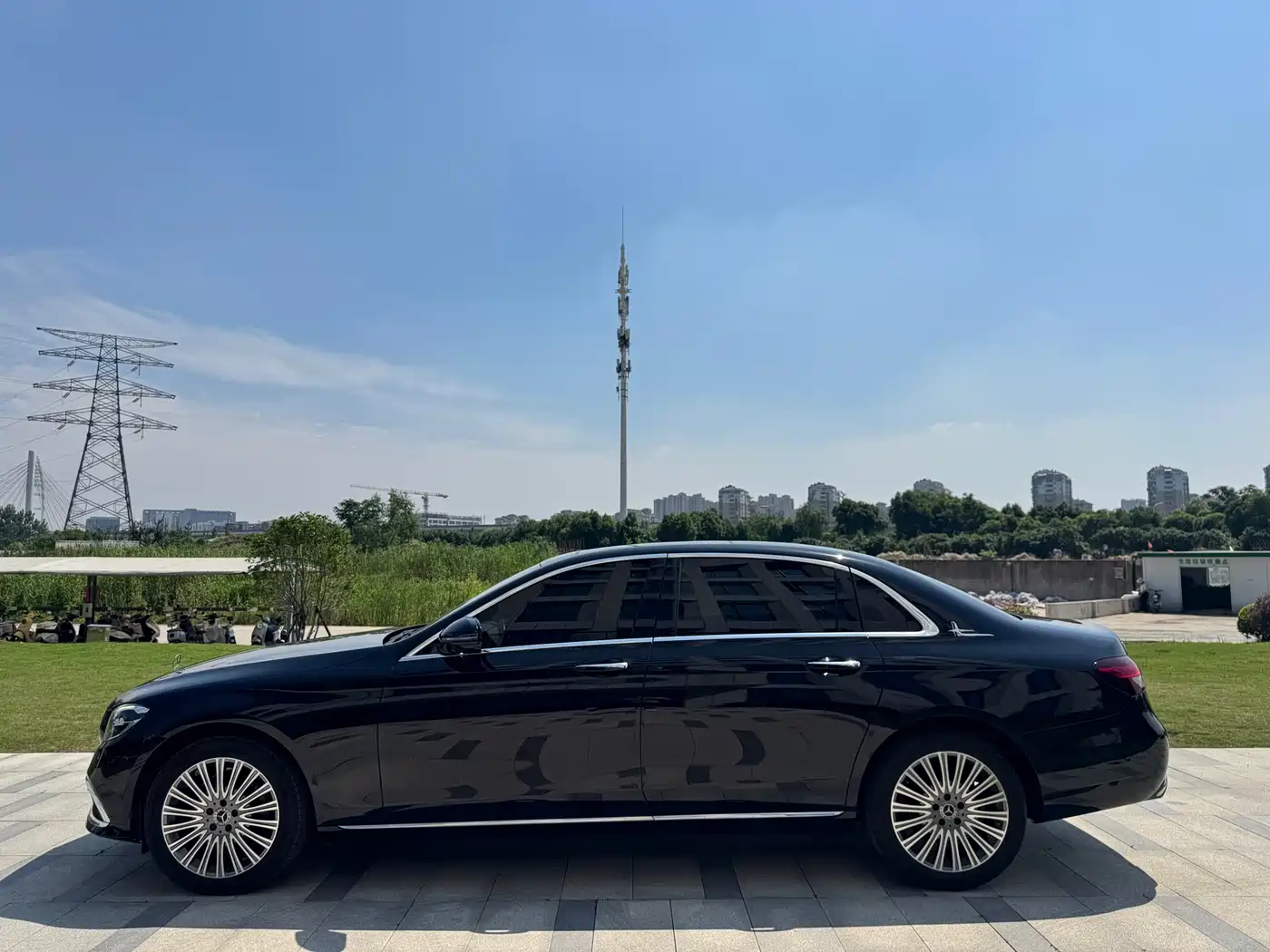 Mercedes-Benz E-Class 2021 E 300 L Fashion фото 7