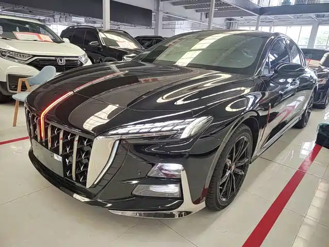 Hongqi H6 2023 2.0T Premium Edition