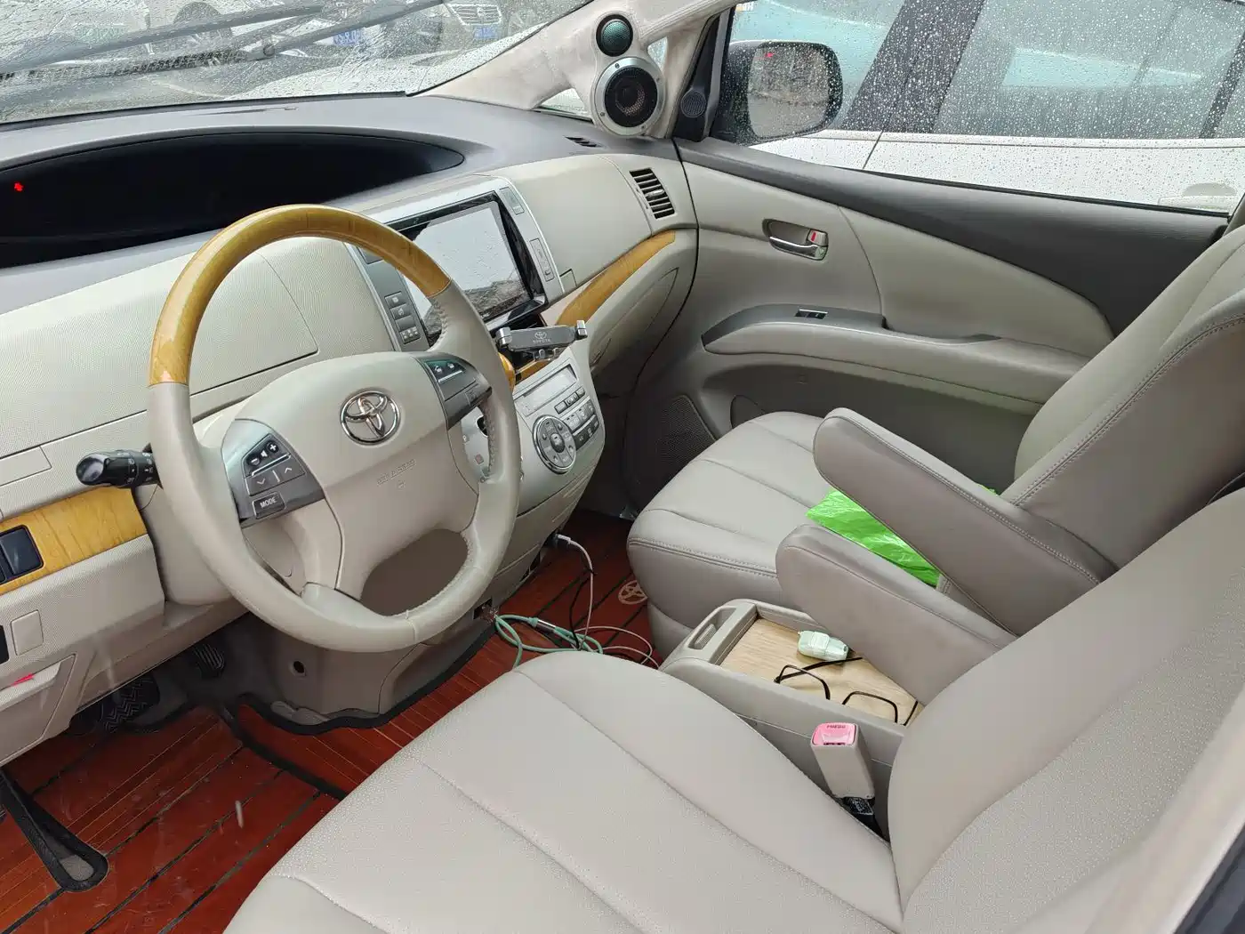 Toyota Previa 2006 Model 2.4L 7-Seater Luxury Edition фото 5