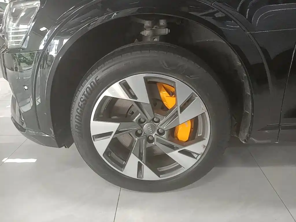 Audi e-tron (Import) 2020 2019 55 quattro Technology