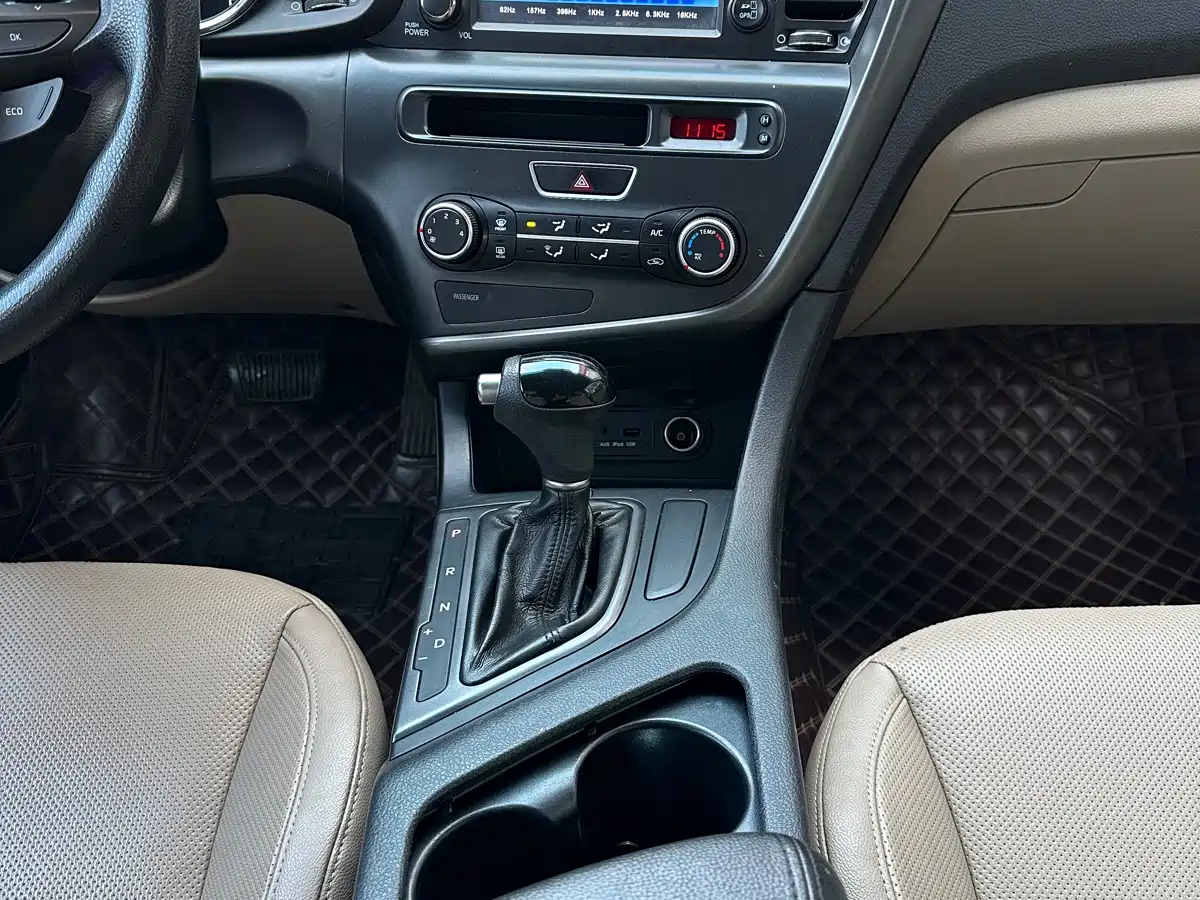 Kia K5 2015 2.0L Automatic GL фото 10