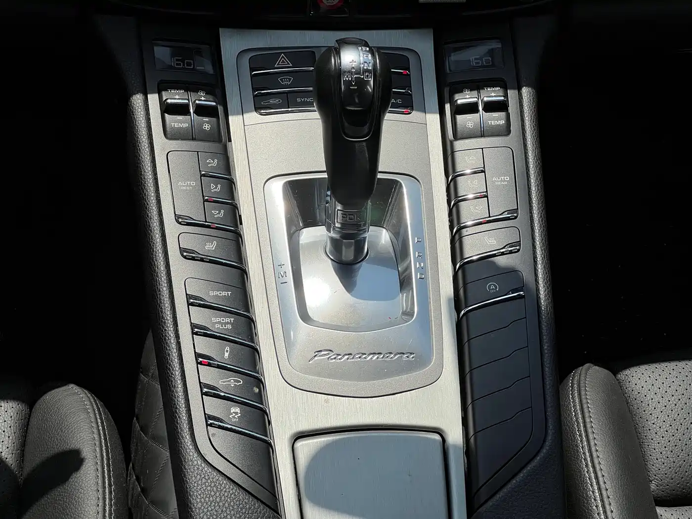 Porsche Panamera 2014 Panamera 3.0T фото 18