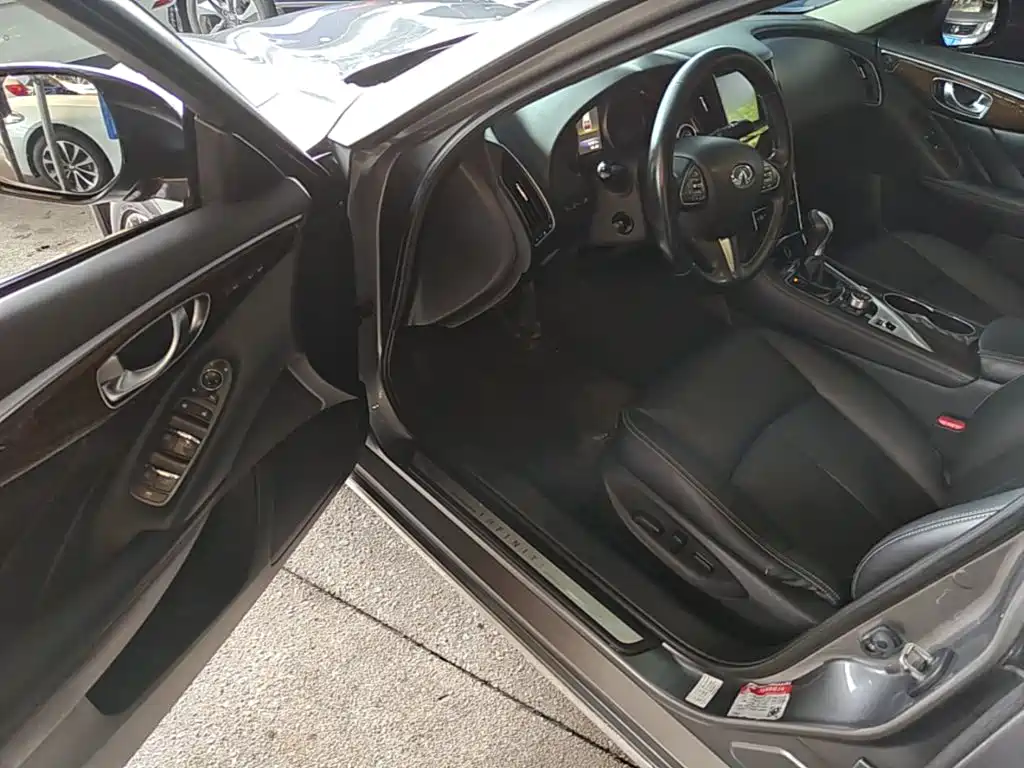 Infiniti Q50L 2015 2015 2.0T Luxury Edition