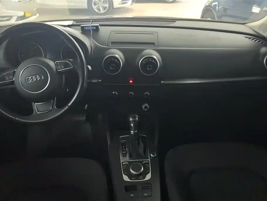 Audi A3 2014 Limousine 35 TFSI Auto Comfort фото 12