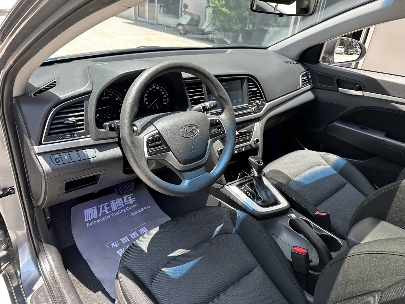 Hyundai Elantra 2016 Model 1.6L Automatic Smart Elite фото 8