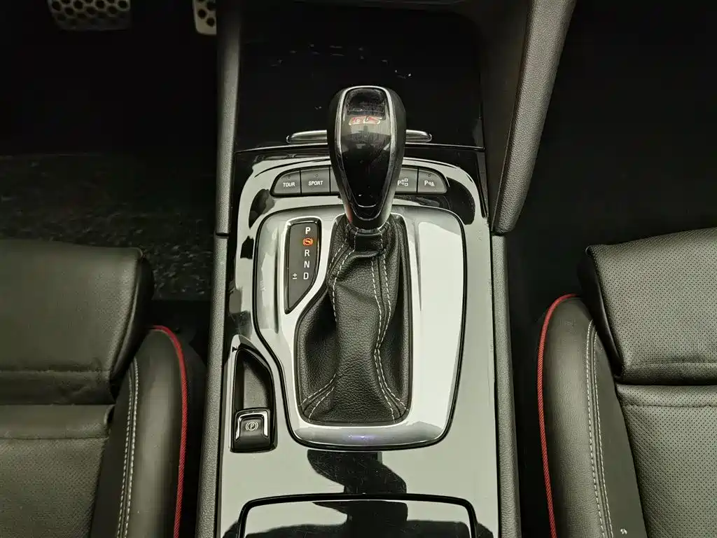 Buick Regal 2017 GS 28T Luxury Model фото 13