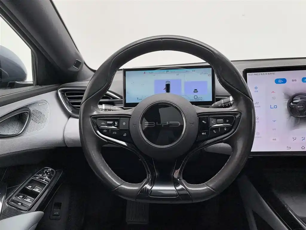 BYD Seal 2022 700km Long Range RWD Edition фото 11