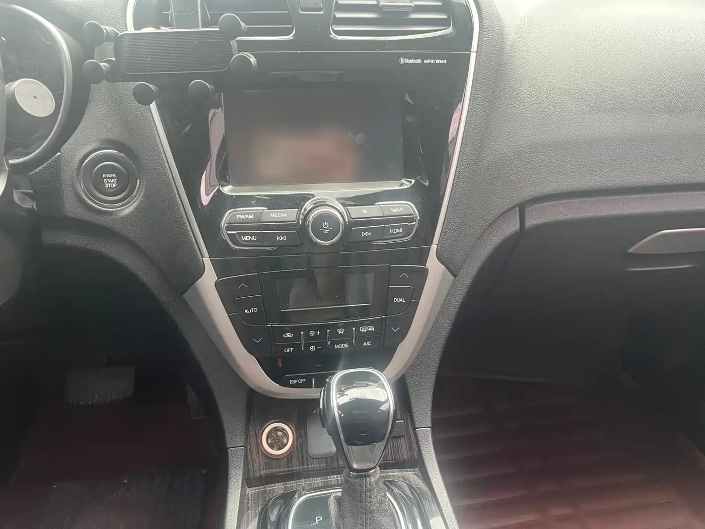 GAC Trumpchi Trumpchi GS5 Super 2015 2015 1.8T Automatic 2WD Luxury Navigation Edition