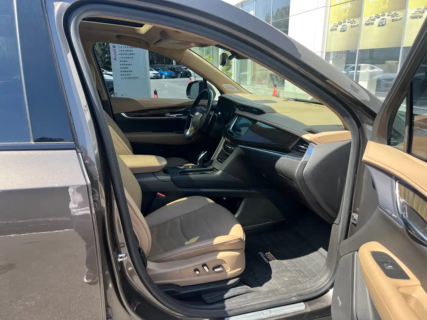 Cadillac XT6 2020 28T 6-Seater AWD Platinum Sport Edition фото 19