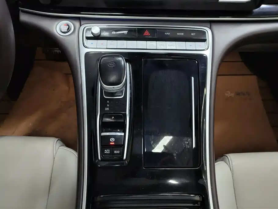 GAC Trumpchi Trumpchi M8 2021 Leading Show Series 390T Prestige Edition фото 16