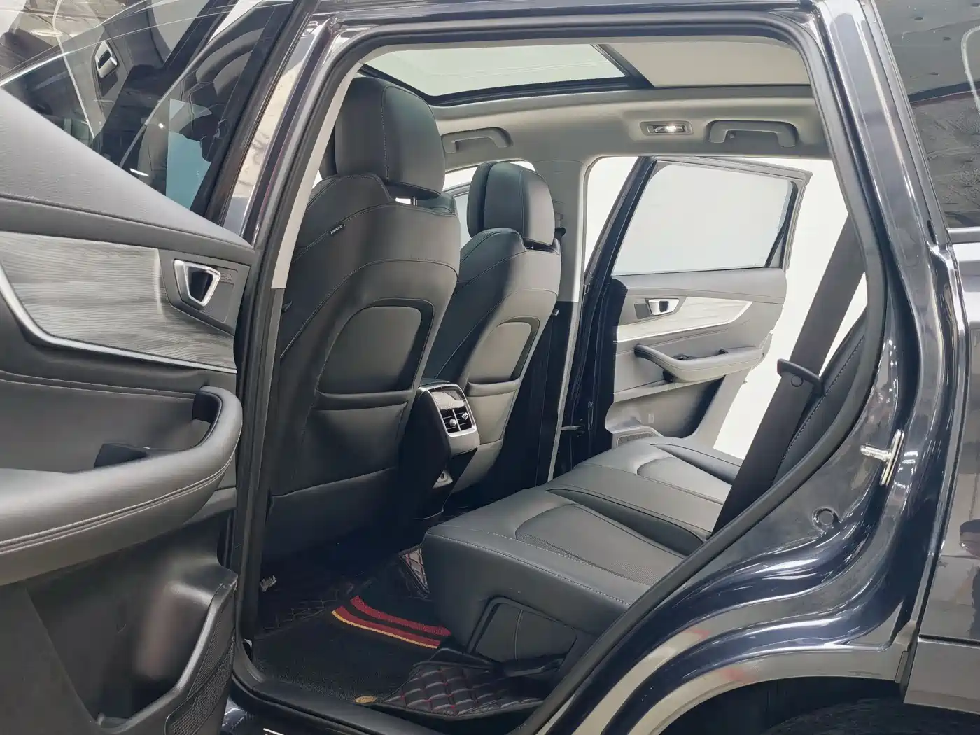 Chery Tiggo 8 PLUS 2022 290TGDI DCT Luxury Travel Edition фото 4