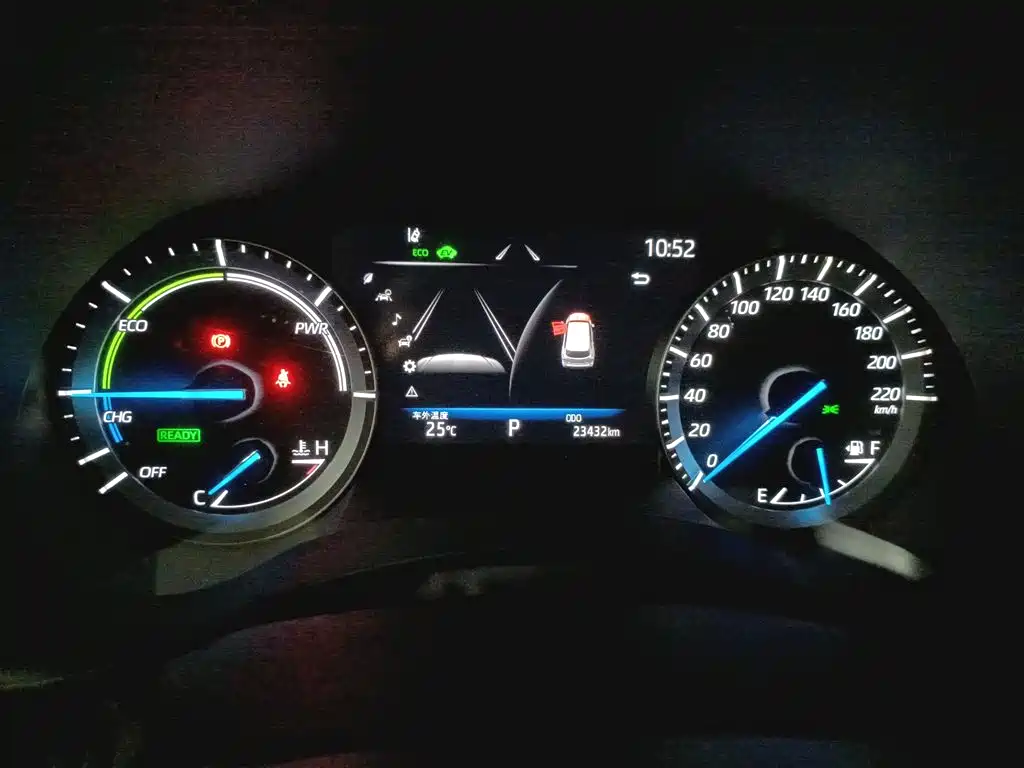 Toyota Highlander 2023 2.5L Smart Hybrid Dual Engine AWD Premium 7-Seater фото 9