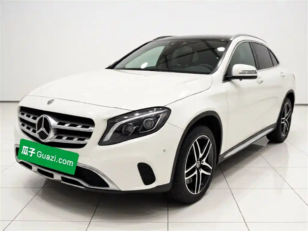 Mercedes-Benz GLA 2017 GLA 200 Fashion фото 2