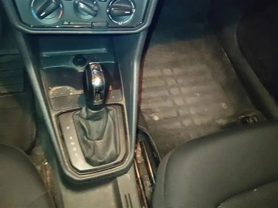 Volkswagen Jetta 2019 Dream Edition 1.5L Auto Fashion фото 16