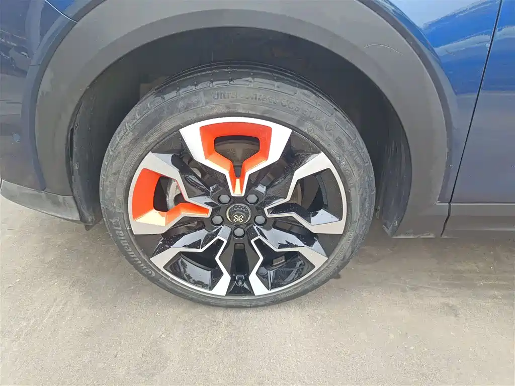 Lynk & Co 06 2020 1.5T Halo фото 20
