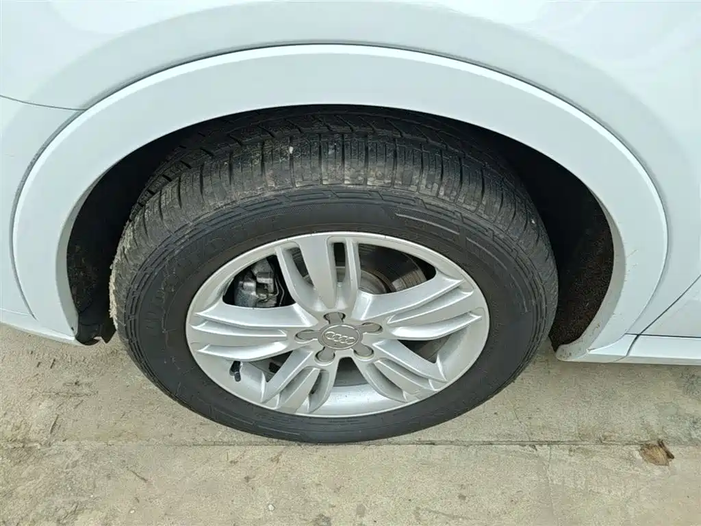 Audi Q3 2015 35 TFSI Millionth Anniversary Comfort фото 23