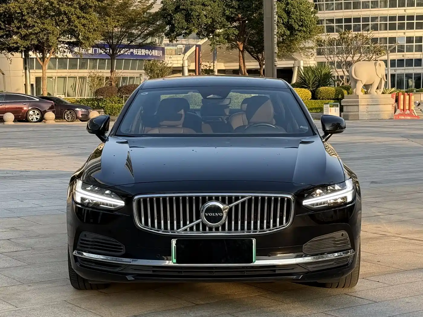 VOLVO S90 PLUG IN HYBRID