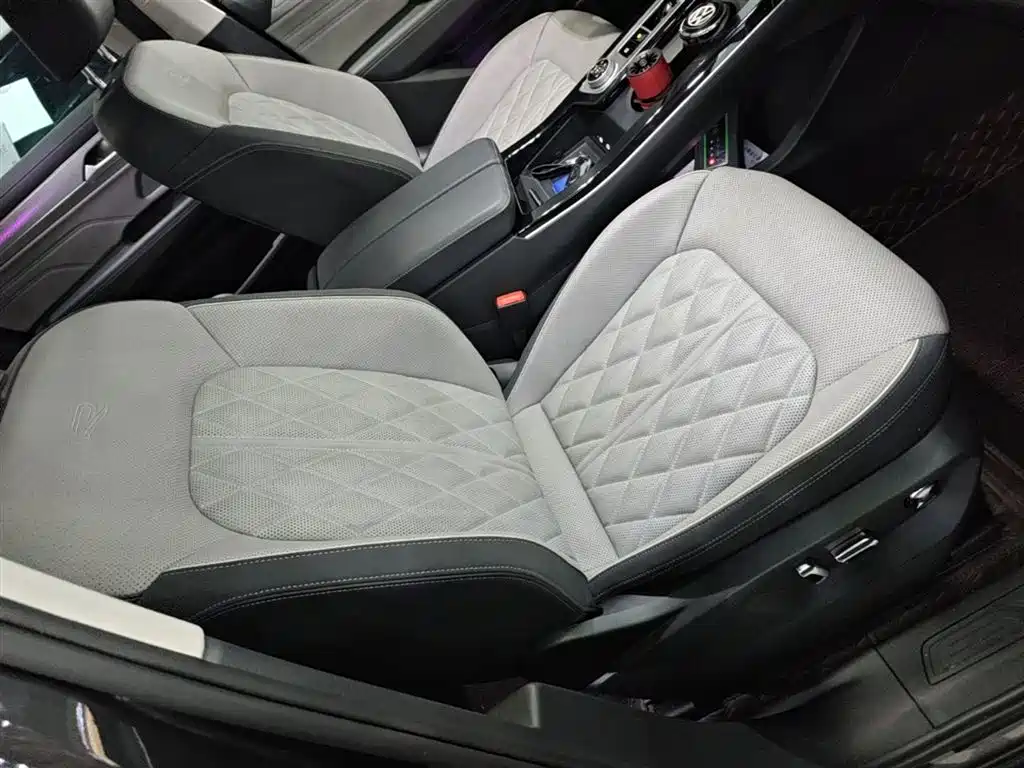 Volkswagen Talagon 2024 380TSI 4WD R-Line Cruise Shared Edition фото 25