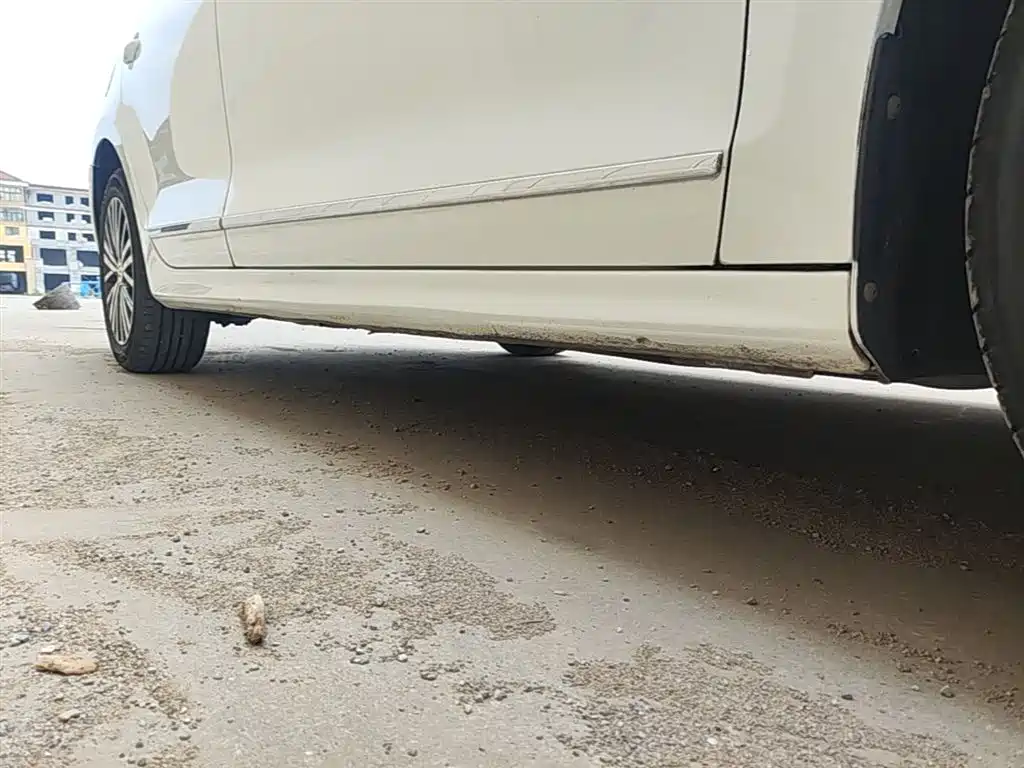 Volkswagen Sagitar 2017 230TSI Automatic Luxury фото 21