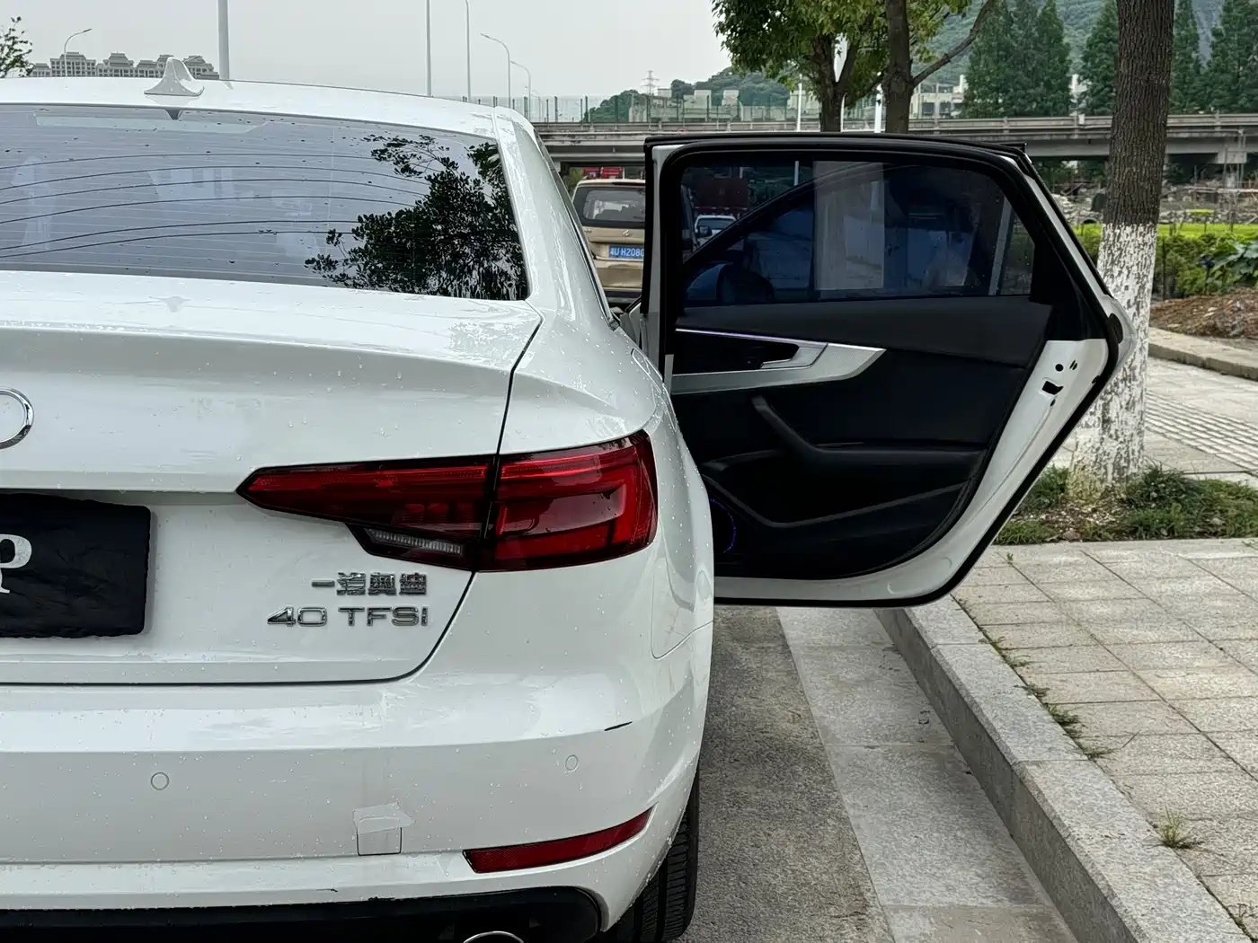 Audi A4L 2017 40 TFSI Fashion Edition фото 15