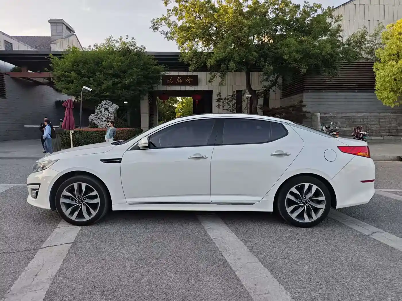 Kia K5 2014 2.0L Automatic LUXURY фото 4