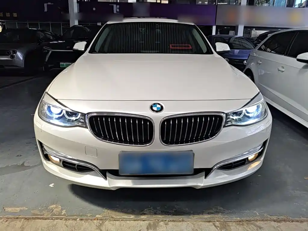 BMW 3 Series GT 2014 320i Design Package фото 3