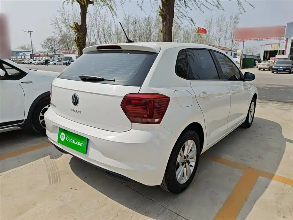 Volkswagen Polo 2021 Plus 1.5L Automatic Panorama Enjoyment Edition фото 5