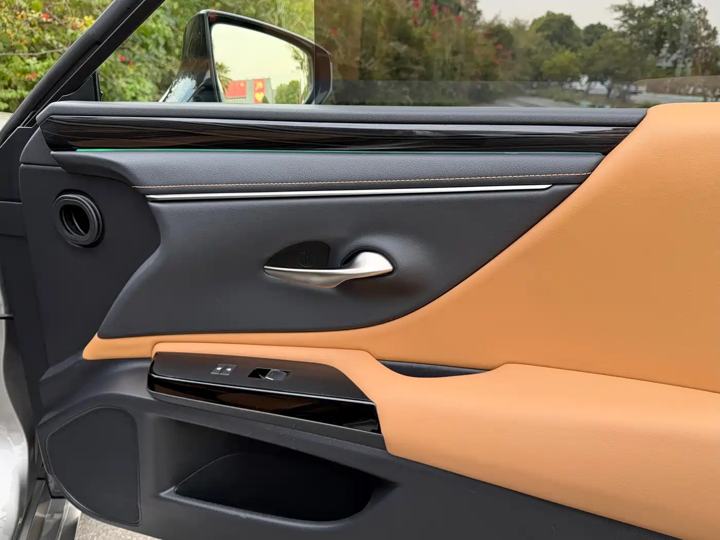 Lexus ES 2021 200 Excellence Edition фото 10