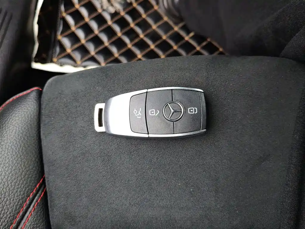 MERCEDES-BENZ CLA (IMPORT)