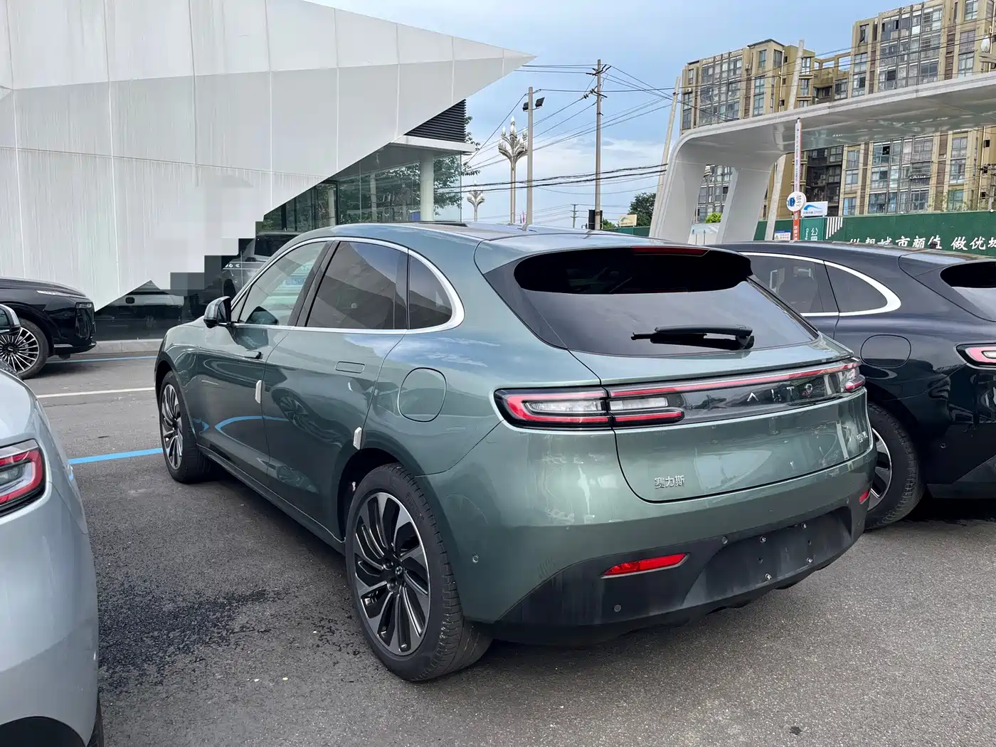 AITO Wenjie AITO M5 2022 2022 Extended Range AWD Ultimate Edition
