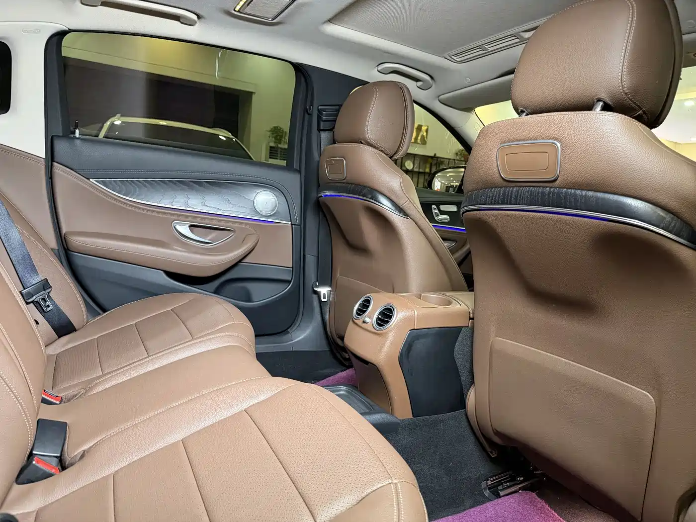 Mercedes-Benz E-Class 2019 E 200 L Sport фото 11