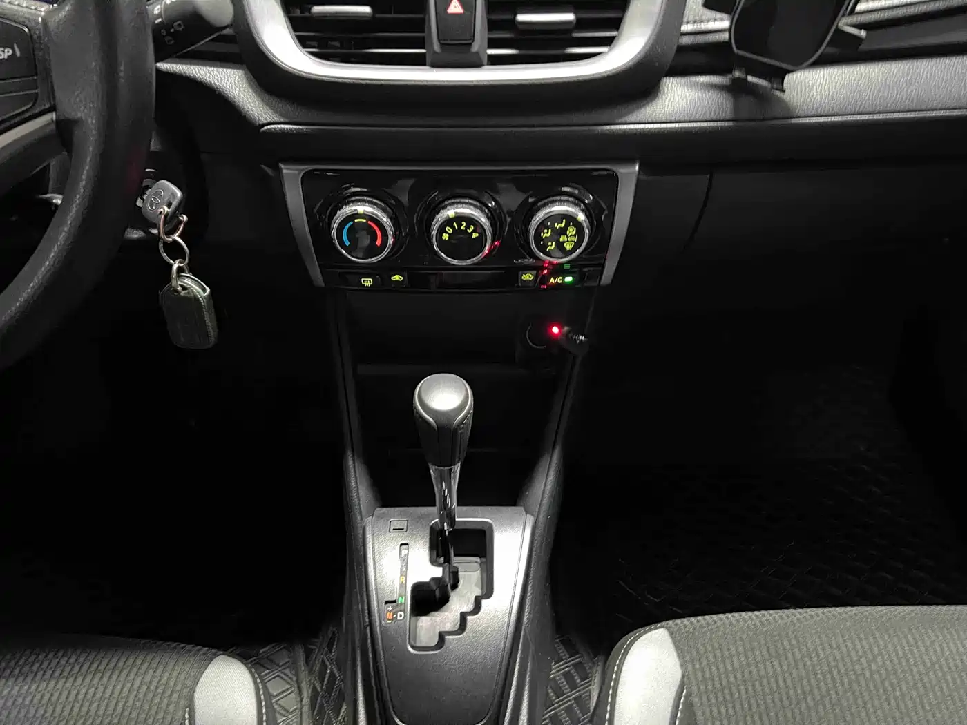 Toyota YARiS L Zhi Xuan 2022 Zhi Xuan X 1.5L CVT Leading PLUS Edition фото 7