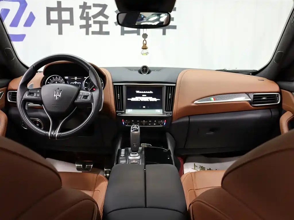 Maserati Levante 2023 3.0T Modena фото 12