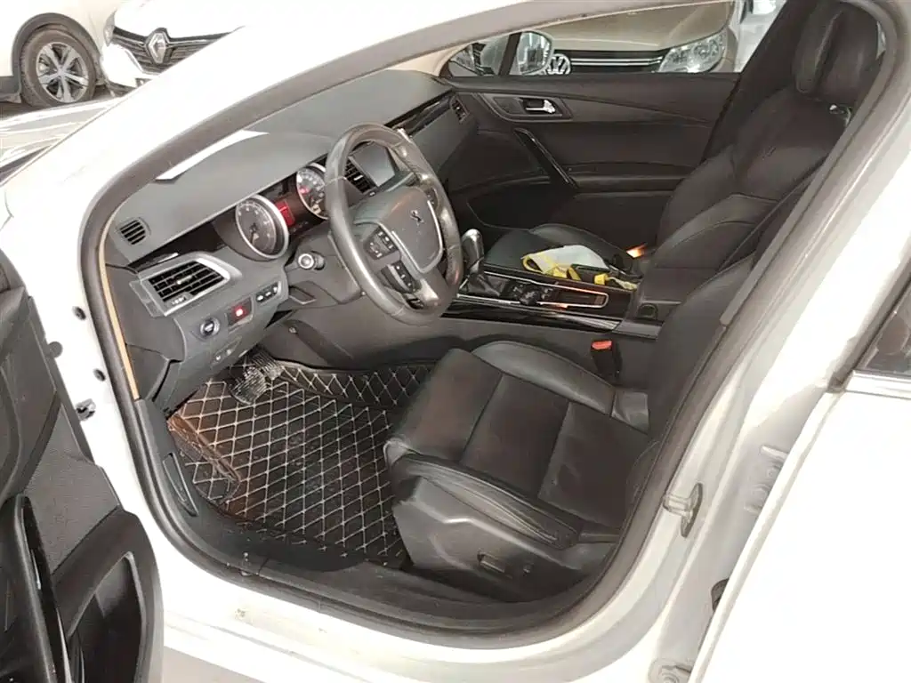 Peugeot 508 2015 1.6THP Auto Excellence Edition фото 15